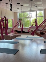 Тренировка по аэройоге