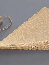 Салонный вечер "История одного предмета. По взмаху веера"