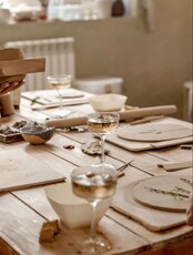 Девичник в стиле арт-флёр: керамика с игристым