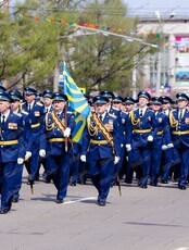 Построение воинских частей с прохождением торжественным маршем