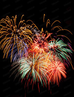 Праздничный фейерверк, посвященный Дню Победы