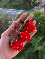 Мастер-класс "Брелочки-клубнички из синельной проволоки"