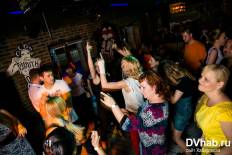 Фотоотчет ГараЖ: Суперпятница с группой "Вишнёёвый Коктейль" (21+). Пятница, 20 мая. Изображение 2