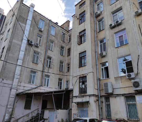 Неизвестная Мурамур: вечно пьяный строитель и профессионально-революционный мэр (ФОТО)