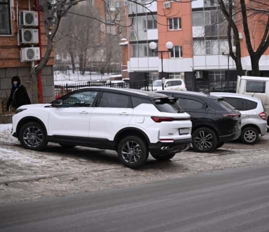 Культуры нет: почему в Хабаровске почти не наказывают нарушителей парковки