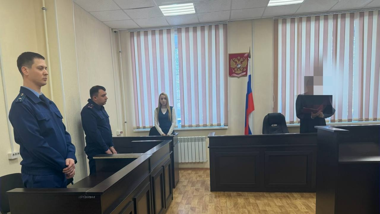 Руководителя отдела СК и его заместителя заключили под стражу за взятку (ФОТО)