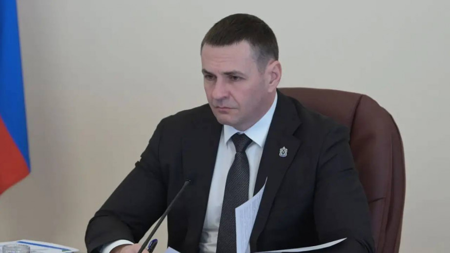 На «три с минусом»: Демешин раскритиковал работу главы района имени Лазо