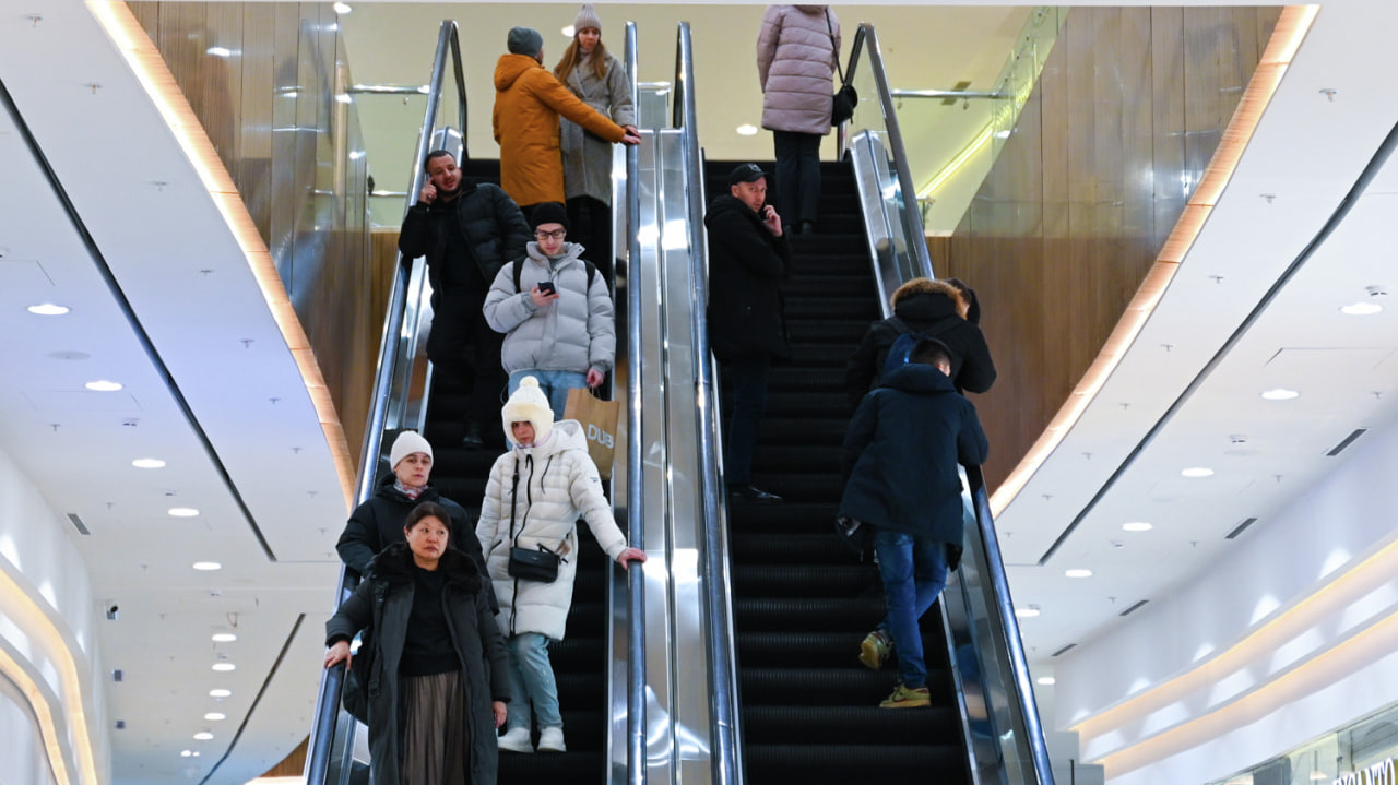 Вместо бутиков склады: что происходит с торговыми центрами Хабаровска (ФОТО)