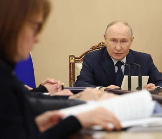 Новости к завтраку: Путин заявил о сокращении ВВП России