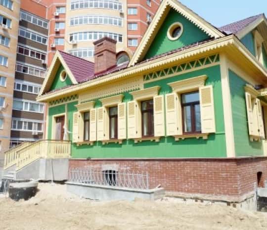 Перенос с приспособлением: как в районе Истомина появились «дома-двойники» (ФОТО)