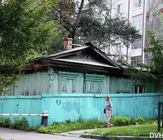 Перенос с приспособлением: как в районе Истомина появились «дома-двойники» (ФОТО)