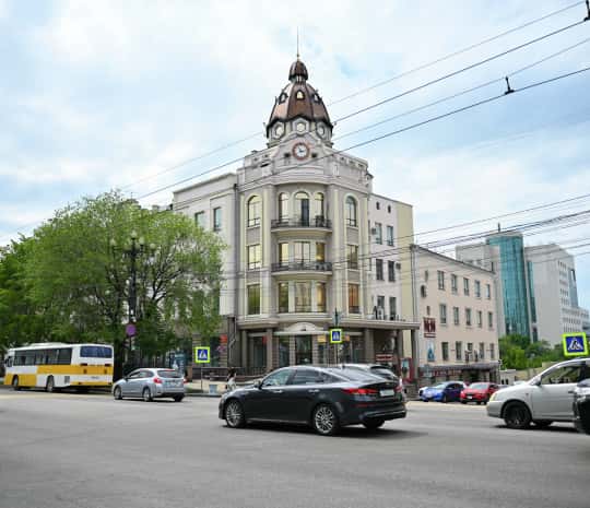 След Великобритании: как и кому продали хабаровский ЦУМ (ФОТО)