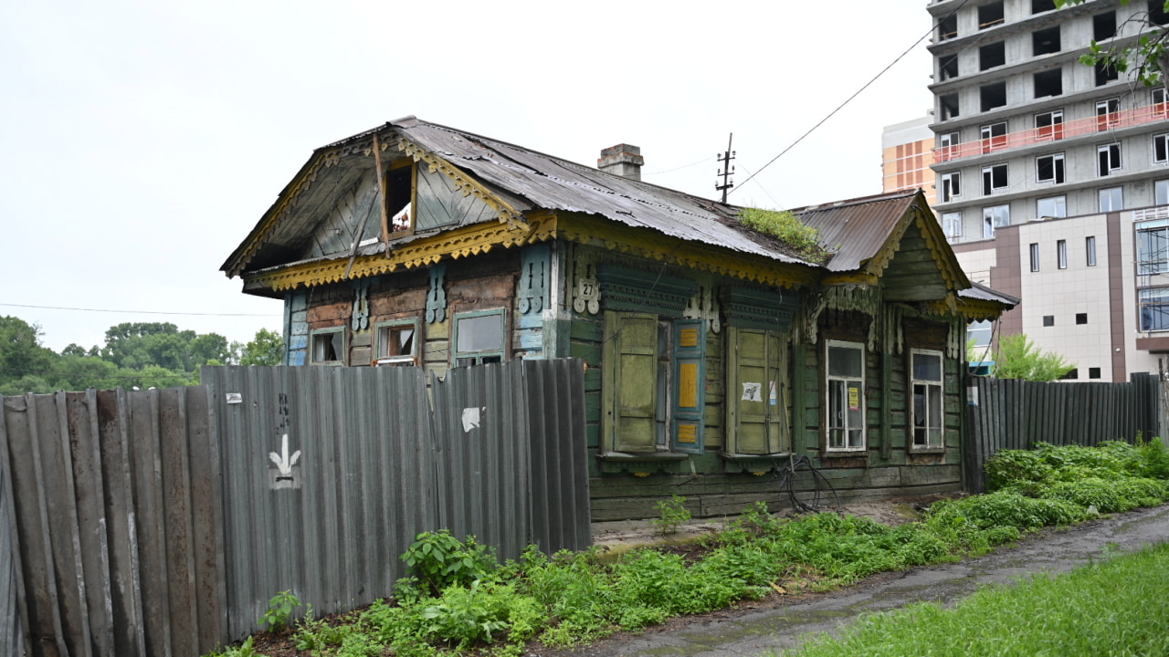 Дом на Советской начали сносить под новые высотки «Оникс Рэд» (СХЕМА; ФОТО)