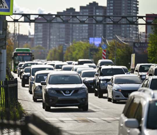 Хабаровск и Владивосток: спор о культуре вождения разгорелся в соцсетях (ПЕРЕКЛИЧКА)