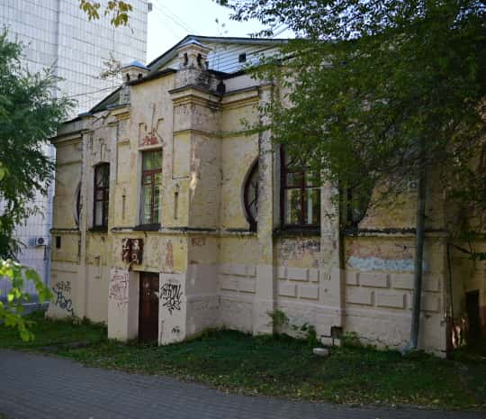 Старинные особняки в центре Хабаровска распродали в частные руки (ФОТО)